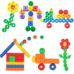 Activité manuelle amusante avec perles multicolores