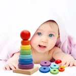 Tour empilable en bois colorée pour bébés