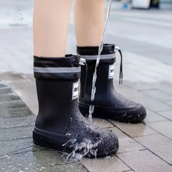 Chaussures de pluie sûres pour les petits, antidérapantes