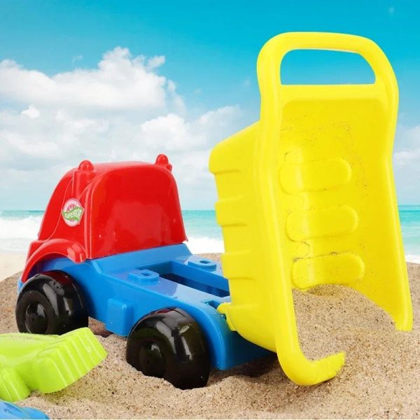 Outils de sable colorés pour les jeunes enfants