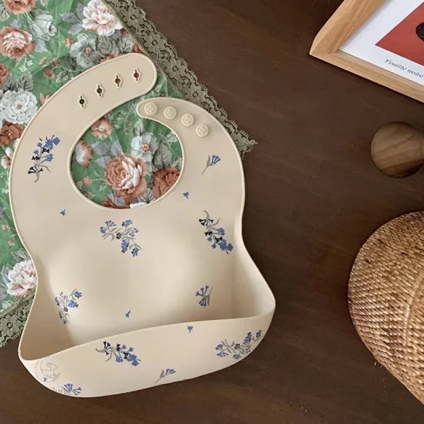 Bavoir en silicone imperméable pour bébé