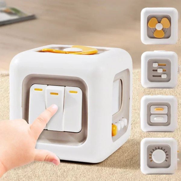 Cube sensoriel Skill Box pour enfants de 1 à 2 ans