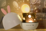 Projection d'étoiles SkyProjector pour éveiller l'imagination