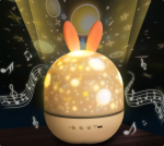 Détente avec le projecteur d'étoiles adapté aux jeunes enfants