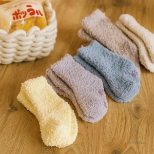 Chaussettes en polaire pour garder les pieds au chaud