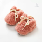 Design mignon de pantoufles antidérapantes pour enfants