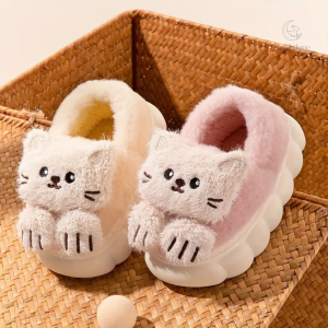 Chaussons pour enfants en forme de chat SnuggleKitty