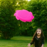 Frisbee coloré pour activités aquatiques avec enfants