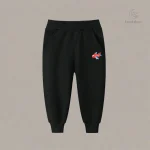 Vêtements pour enfants : pantalons SportyFit en tissu décontracté