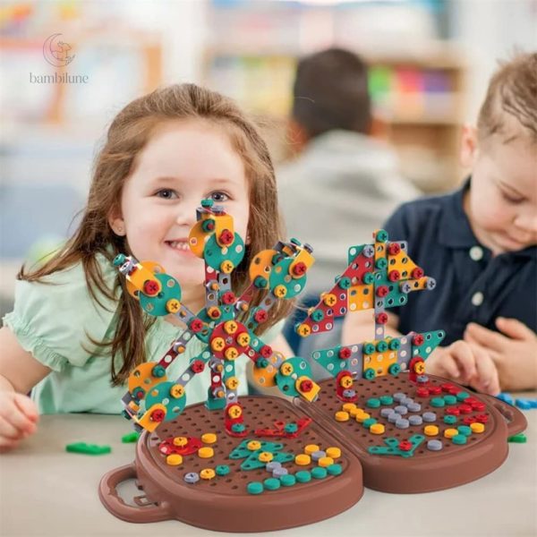Jeu de construction avec perceuse, adapté aux 5-6 ans