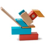 Construction ludique avec des pièces magnétiques colorées