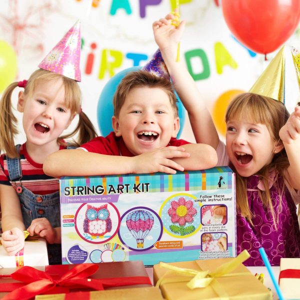 Jeu de création avec fils pour petits artisans
