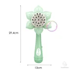 Activité extérieure avec le souffleur de bulles à thème floral