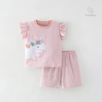 Tenue d'été chic et confortable pour petits