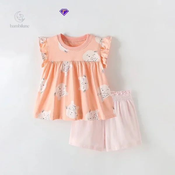 Ensemble d'été pour enfants avec motifs amusants