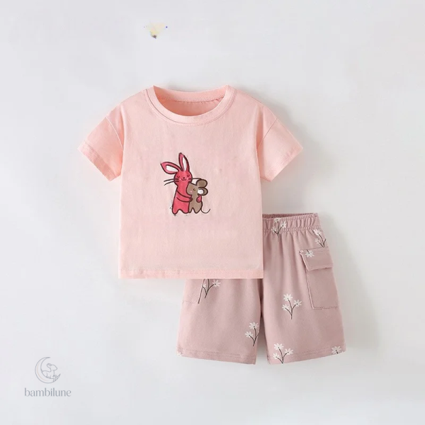 Style ensoleillé pour les enfants cet été