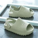 Chaussures colorées pour l'été, confort et sécurité