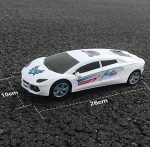 Jouet voiture avec lumières clignotantes pour petits
