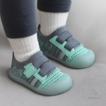 Chaussures bébé en maille, légères et confortables