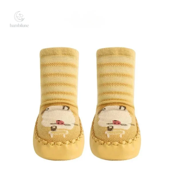 Vêtements d'automne pour enfants : chaussettes sécurisées