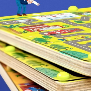 Aventure magnétique avec parcours de circulation pour jeunes enfants