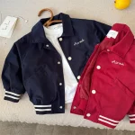 Robuste veste de baseball pour enfants, design moderne