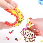 Perles colorées pour activités manuelles adaptées aux petits