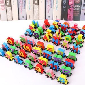 Train magnétique en bois pour apprendre l'alphabet et les chiffres
