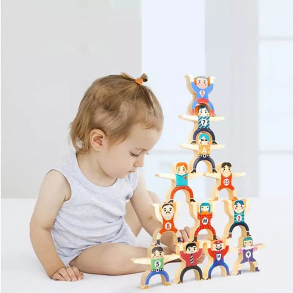 Jeu d'empilement Woods pour le développement des enfants
