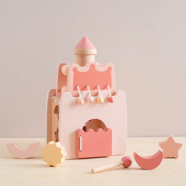 Jouet en bois Montessori inspirant l'imagination des jeunes