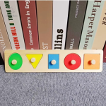 Jeu éducatif en bois pour développer la motricité fine