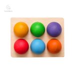 Boules en bois pour un jeu créatif et ludique pour jeunes enfants
