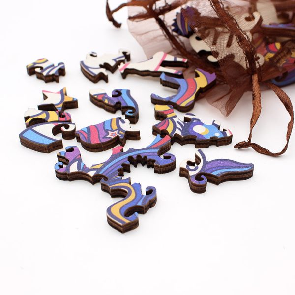 Puzzle en carton avec un design de licorne coloré et amusant